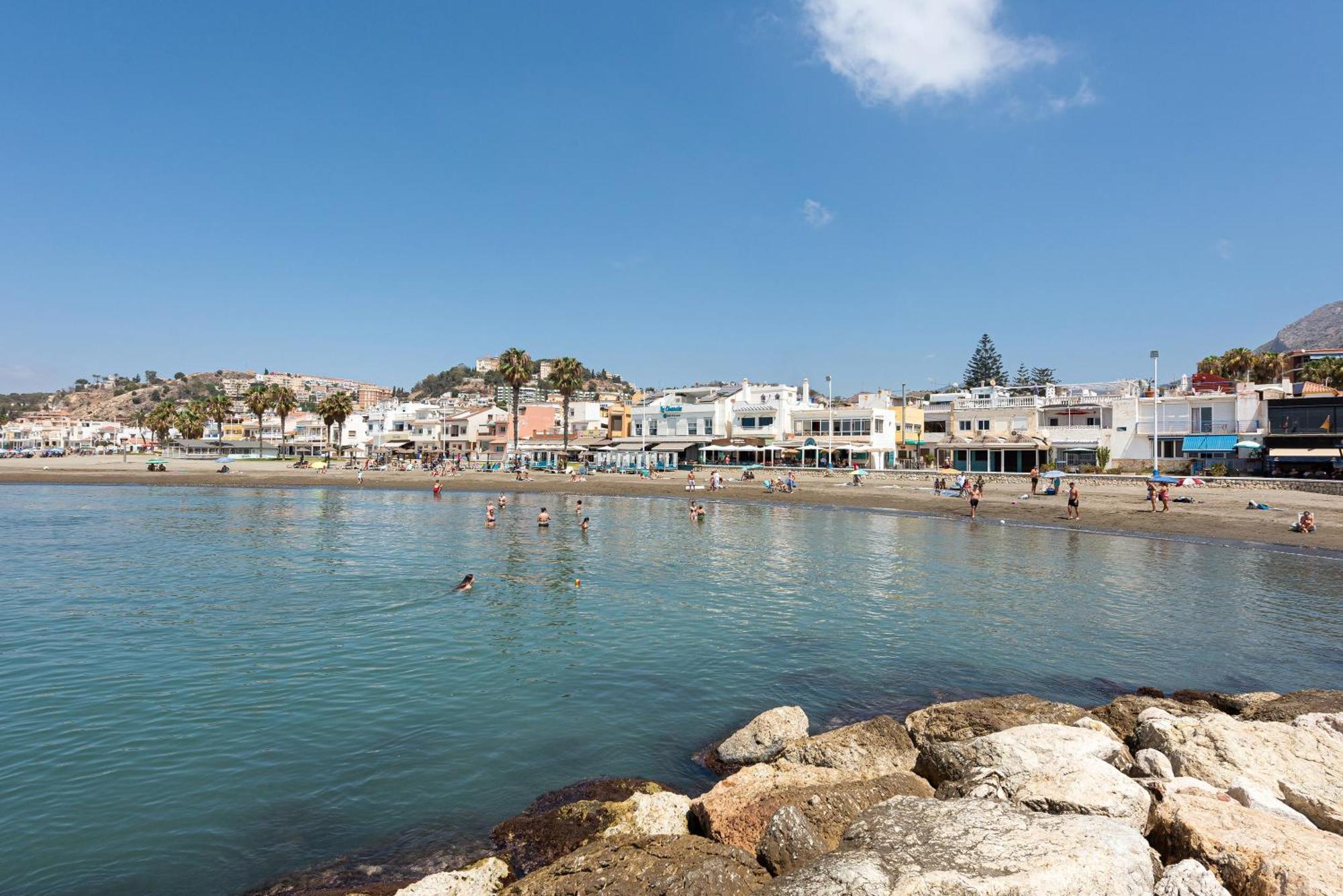 Beach Apartment In Malaga Luaran gambar